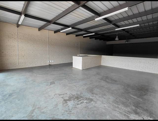 395M² WAREHOUSE TO LET IN POMONA